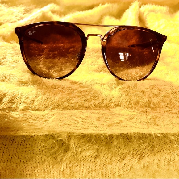 Ray-Ban Aviators - Picture 16 of 16